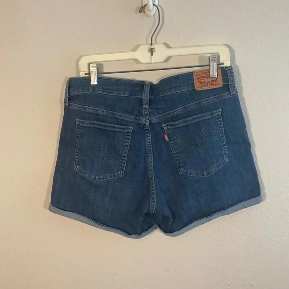 Levi's Blue Distressed Jean Shorts Relaxed Fit - Picture 2 of 4